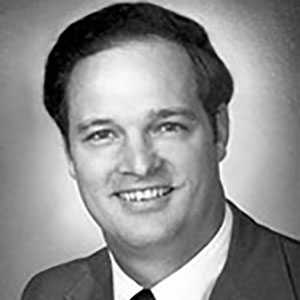 Robert McKnight headshot