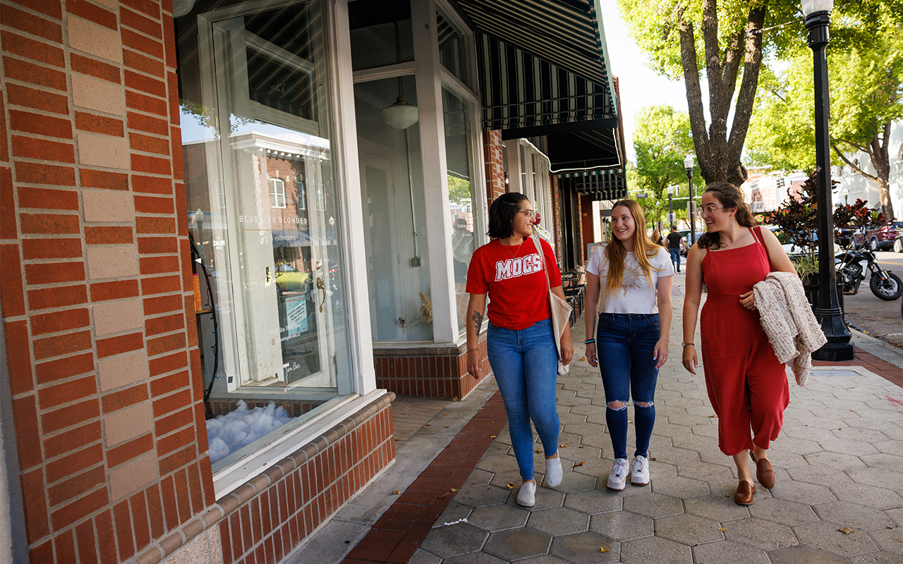 Florida Southern College students walking in downtown Lakeland