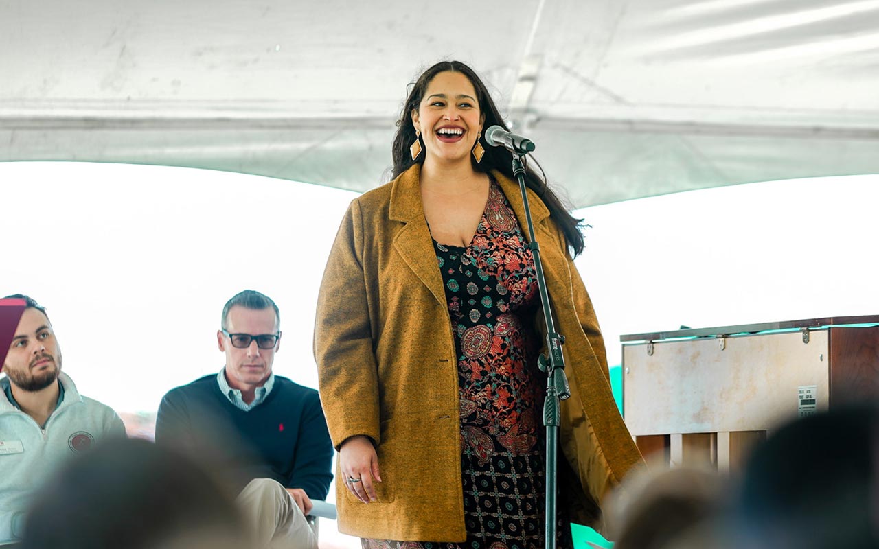 Kimberly Milton singing