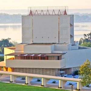 The Roberts Center for Learning and Literacy